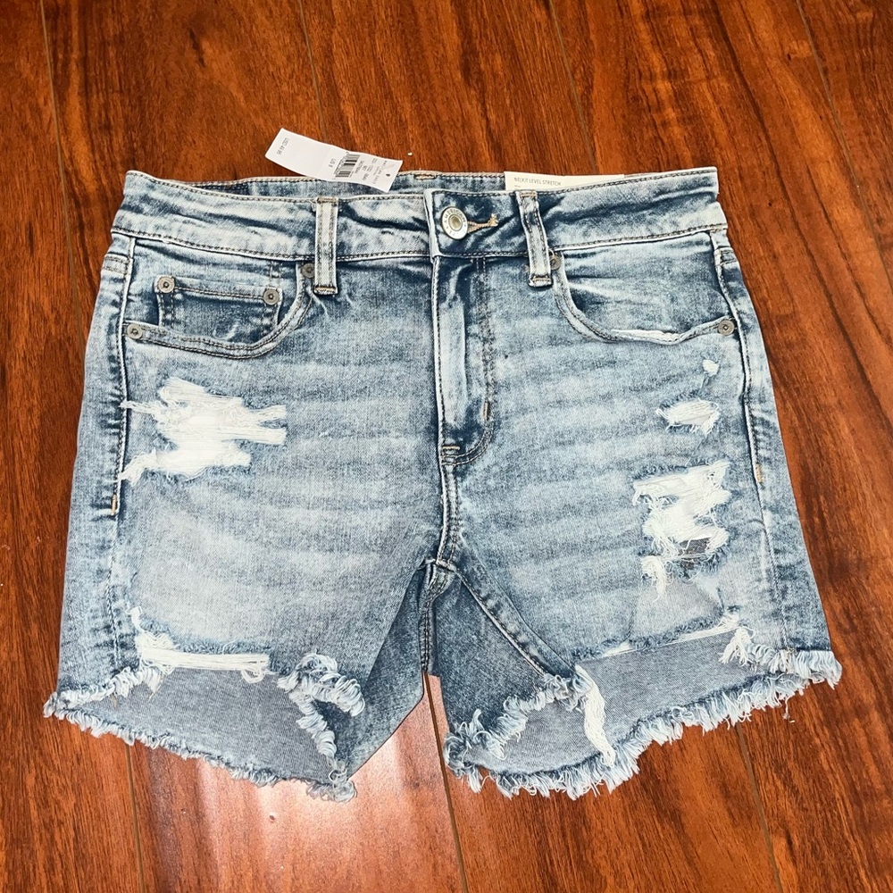 NWT AMERICAN EAGLE MIDI DENIM SHORTS